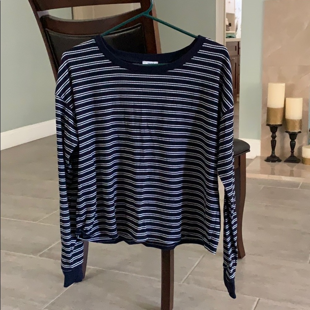 Women’s striped long sleeve.